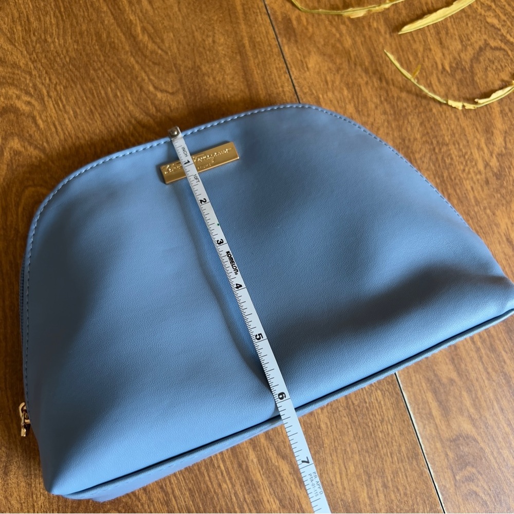 Salvatore Ferragamo Blue Faux Leather Turkish Airline Zip Closure Makeup Pouch - Picture 6 of 9